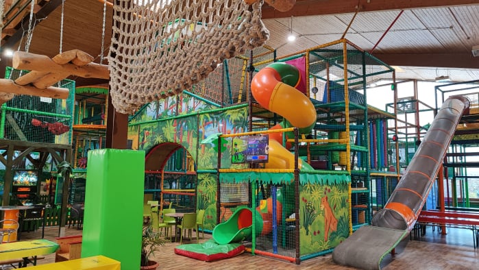 Blick auf den Indoor Spielplatz